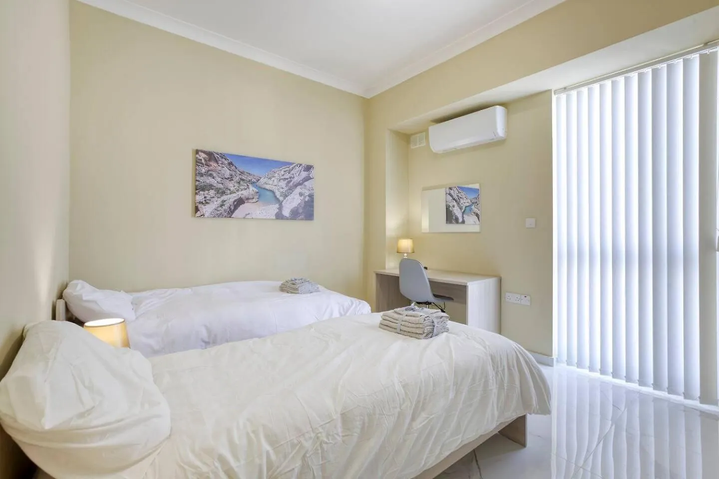 Seaview,Beautiful 3Br Apt 3 Marsaskala 0*,
